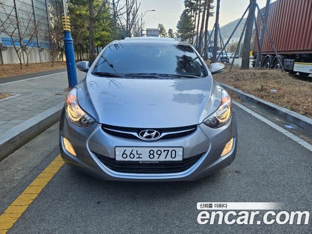 Hyundai Avante MD Premier, 2012 3