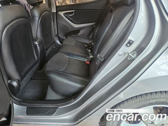 Hyundai Avante MD Premier, 2012 16