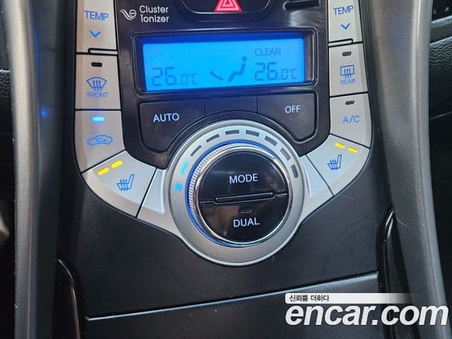 Hyundai Avante MD Premier, 2012 19