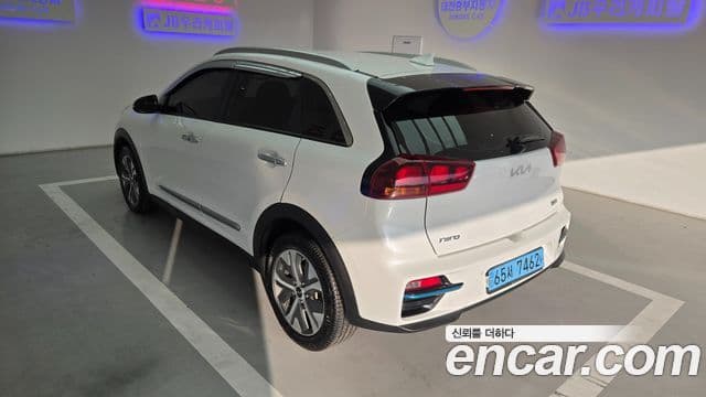 Kia Niro EV таксомоторный тип, 2022 3