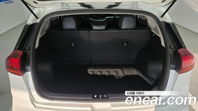 Kia Niro EV таксомоторный тип, 2022 9