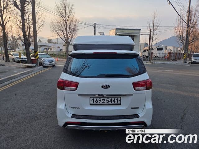 Kia All New Carnival Prestige, 2018 4