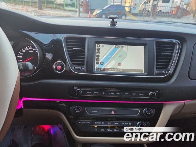 Kia All New Carnival Prestige, 2018 17