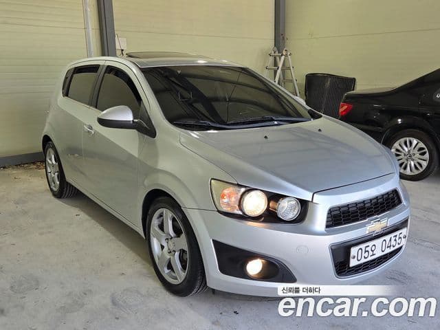 Chevrolet(GM대우) 아베오 хэтчбек топовая версия, 2012 3