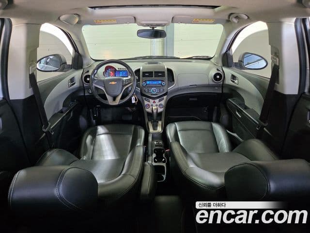 Chevrolet(GM대우) 아베오 хэтчбек топовая версия, 2012 7