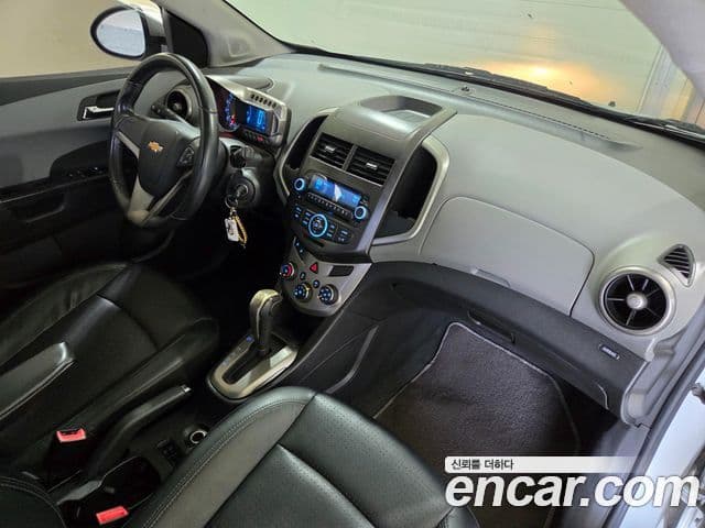 Chevrolet(GM대우) 아베오 хэтчбек топовая версия, 2012 14