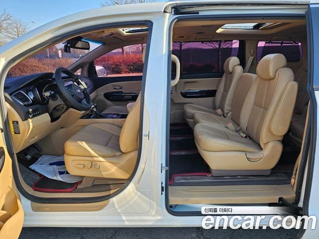 Kia All New Carnival Noblesse, 2017 10