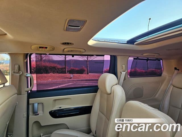 Kia All New Carnival Noblesse, 2017 16