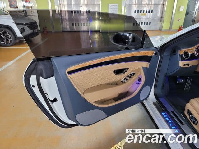 Bentley Continental GT 3세대 6.0 GTC, 2020 9