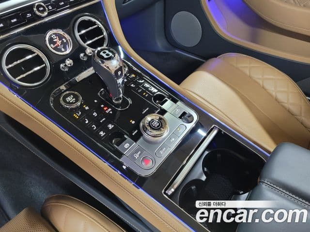 Bentley Continental GT 3세대 6.0 GTC, 2020 12