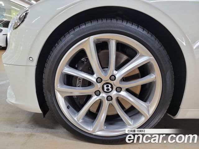 Bentley Continental GT 3세대 6.0 GTC, 2020 16
