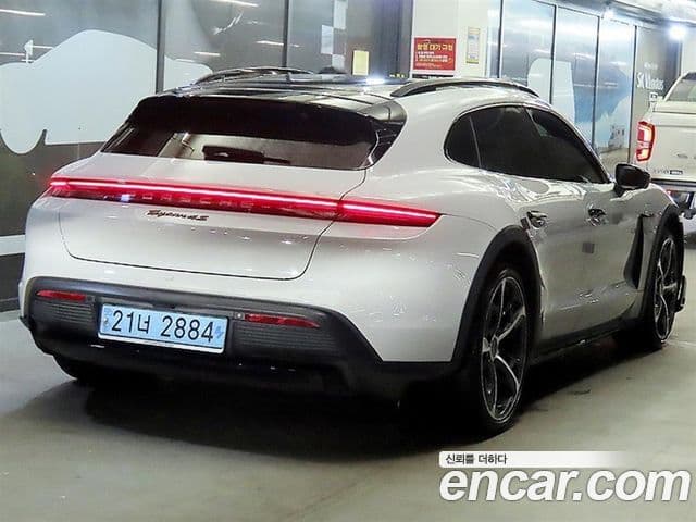 Porsche 타이칸 4S Cross Turismo, 2024 4