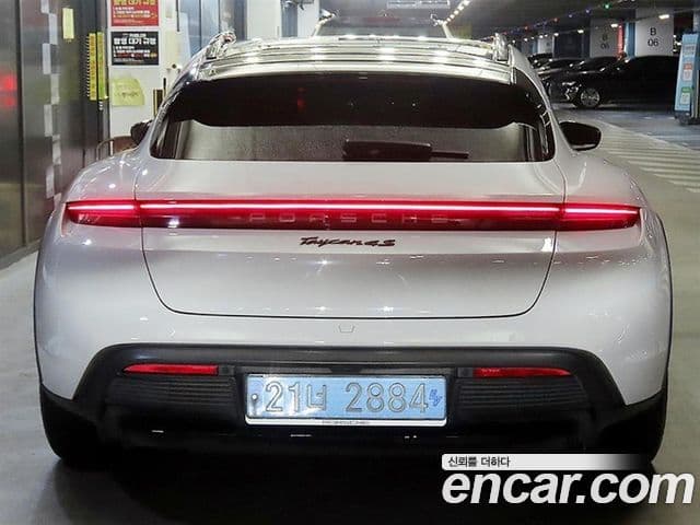 Porsche 타이칸 4S Cross Turismo, 2024 все фото