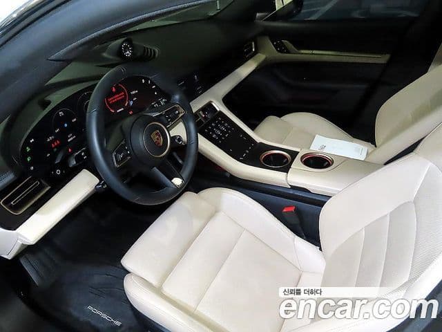 Porsche 타이칸 4S Cross Turismo, 2024 10