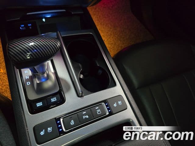 Genesis G80 Premium Luxury, 2018 17