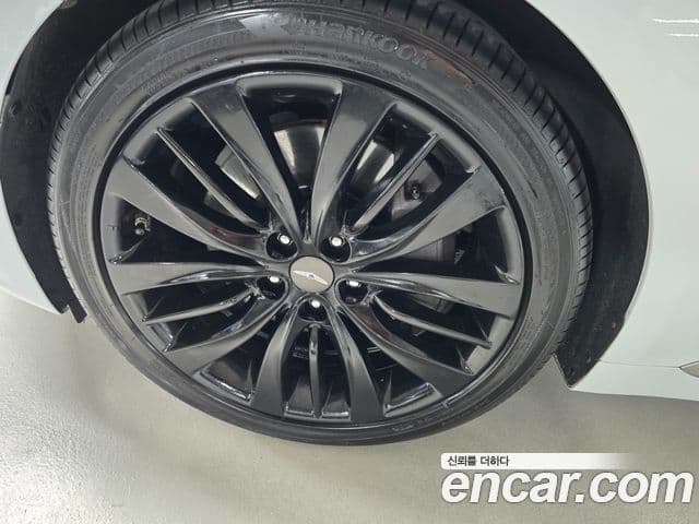 Genesis G80 Premium Luxury, 2018 20