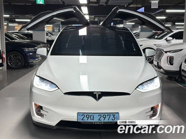 Tesla модель X, 2018 8