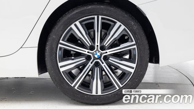 BMW 3시리즈 (G20) 320i Туринг (Touring), 2025 все фото