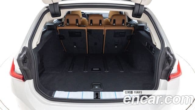 BMW 3시리즈 (G20) 320i Туринг (Touring), 2025 7