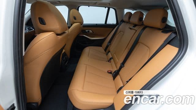 BMW 3시리즈 (G20) 320i Туринг (Touring), 2025 13