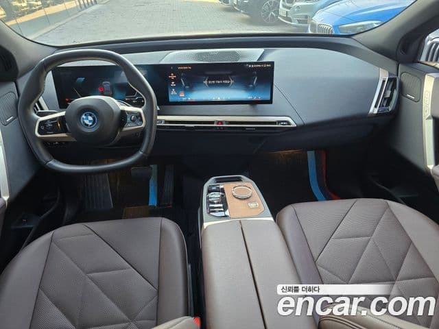 BMW iX xDrive50 Sport Special Edition, 2025 7