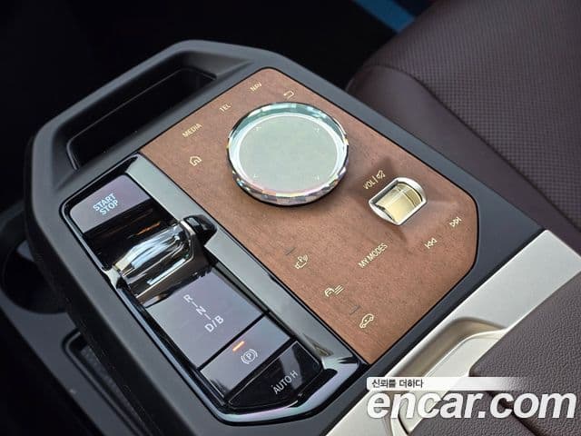 BMW iX xDrive50 Sport Special Edition, 2025 9