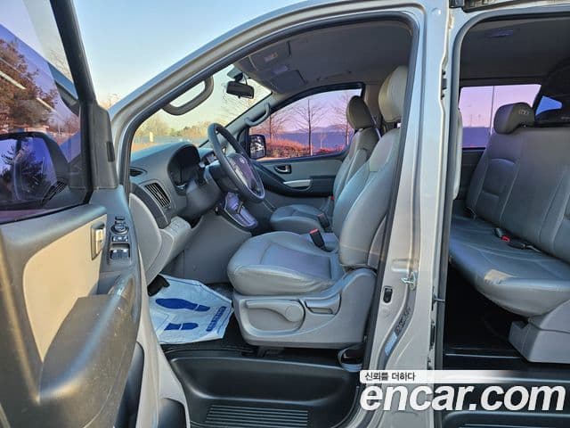 Hyundai Grand Starex CVX Luxury, 2015 11