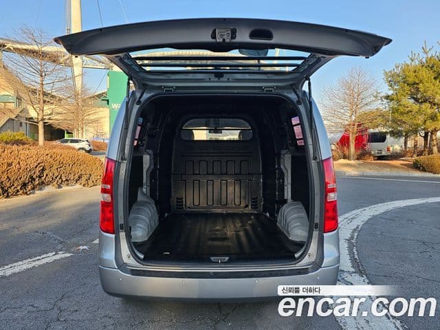 Hyundai Grand Starex CVX Luxury, 2015 18