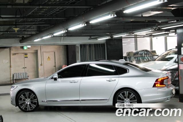 Volvo S90 B6 AWD Inscription, 2022 4