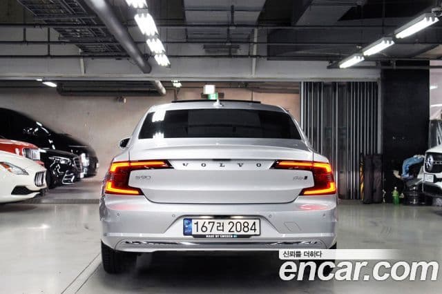 Volvo S90 B6 AWD Inscription, 2022 все фото