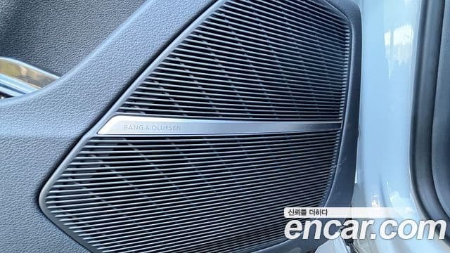 Audi Q8 (4M) Premium, 2025 18