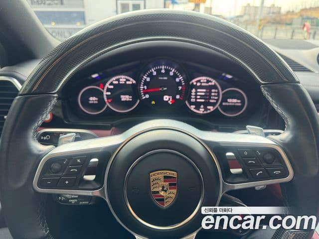 Porsche Cayenne (PO536) 3.0 купе, 2020 4