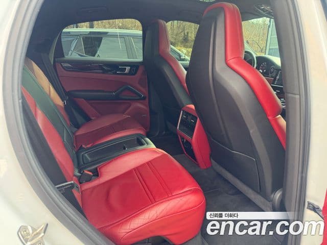 Porsche Cayenne (PO536) 3.0 купе, 2020 17