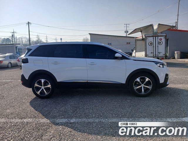Peugeot 5008 2세대 1.6 BlueHDi Allure, 2019 3