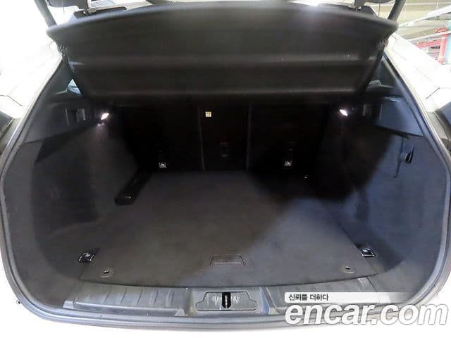 Jaguar F-PACE Prestige, 2017 16