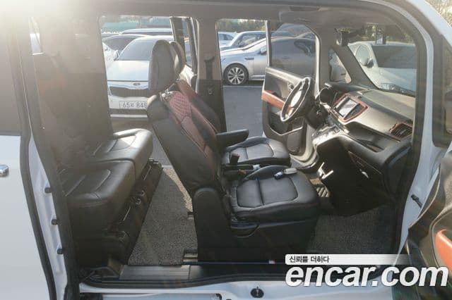 Kia The / новый New Ray Signature, 2021 12