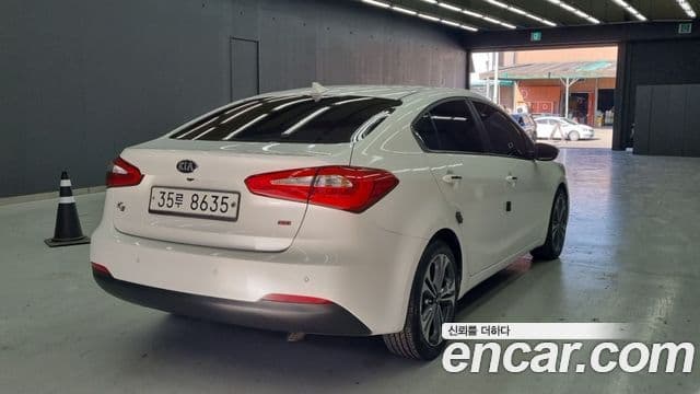 Kia K3 Trendy, 2013 3