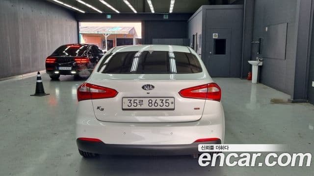 Kia K3 Trendy, 2013 4