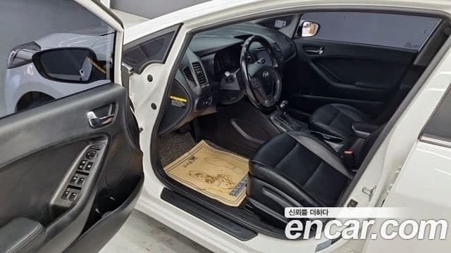 Kia K3 Trendy, 2013 8