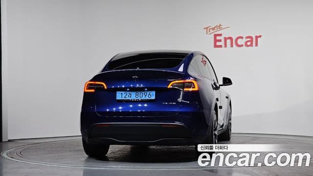 Tesla модель Y Long Range, 2022 4