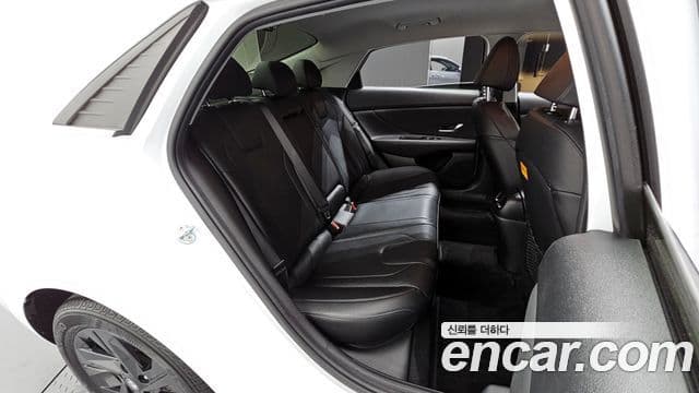 Hyundai Avante (CN7) Inspiration, 2021 12