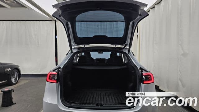 Tesla модель Y, 2023 20