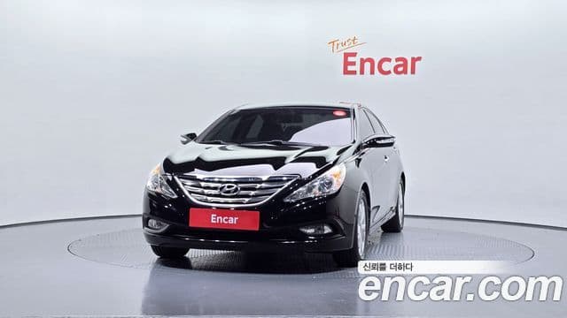 Hyundai YF Sonata Premier, 2011 3