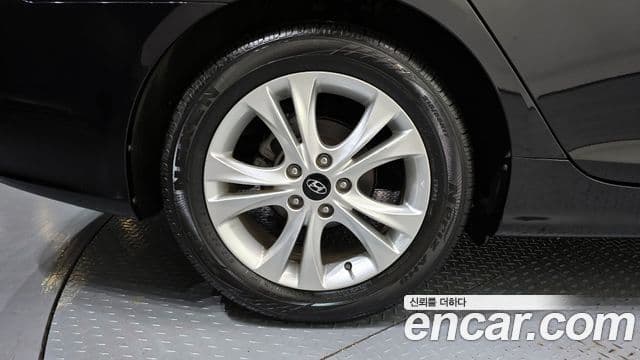 Hyundai YF Sonata Premier, 2011 все фото