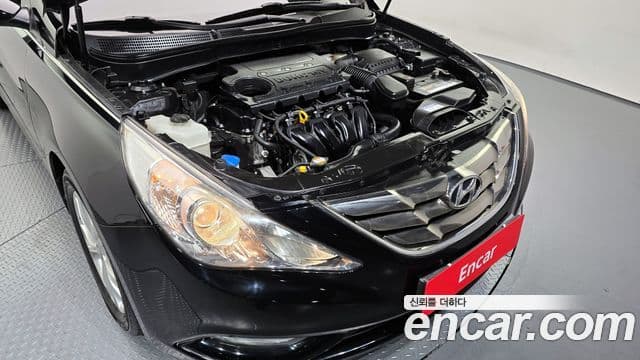 Hyundai YF Sonata Premier, 2011 6