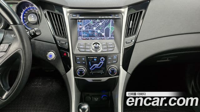 Hyundai YF Sonata Premier, 2011 15