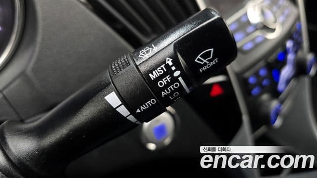 Hyundai YF Sonata Premier, 2011 19