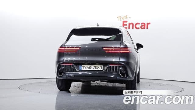 Genesis GV70, 2023 4