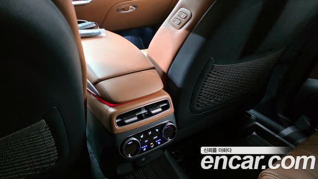 Genesis GV70, 2023 18