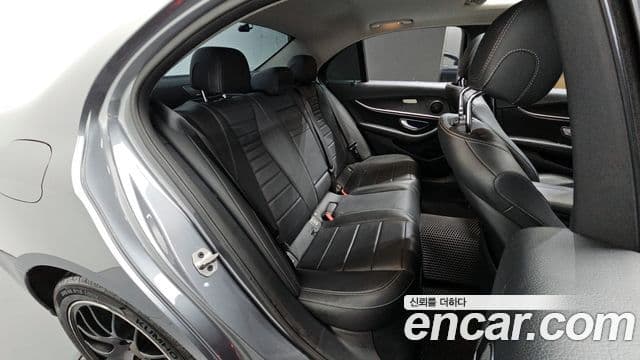 Mercedes-Benz E-класс W213 Avantgarde, 2019 12